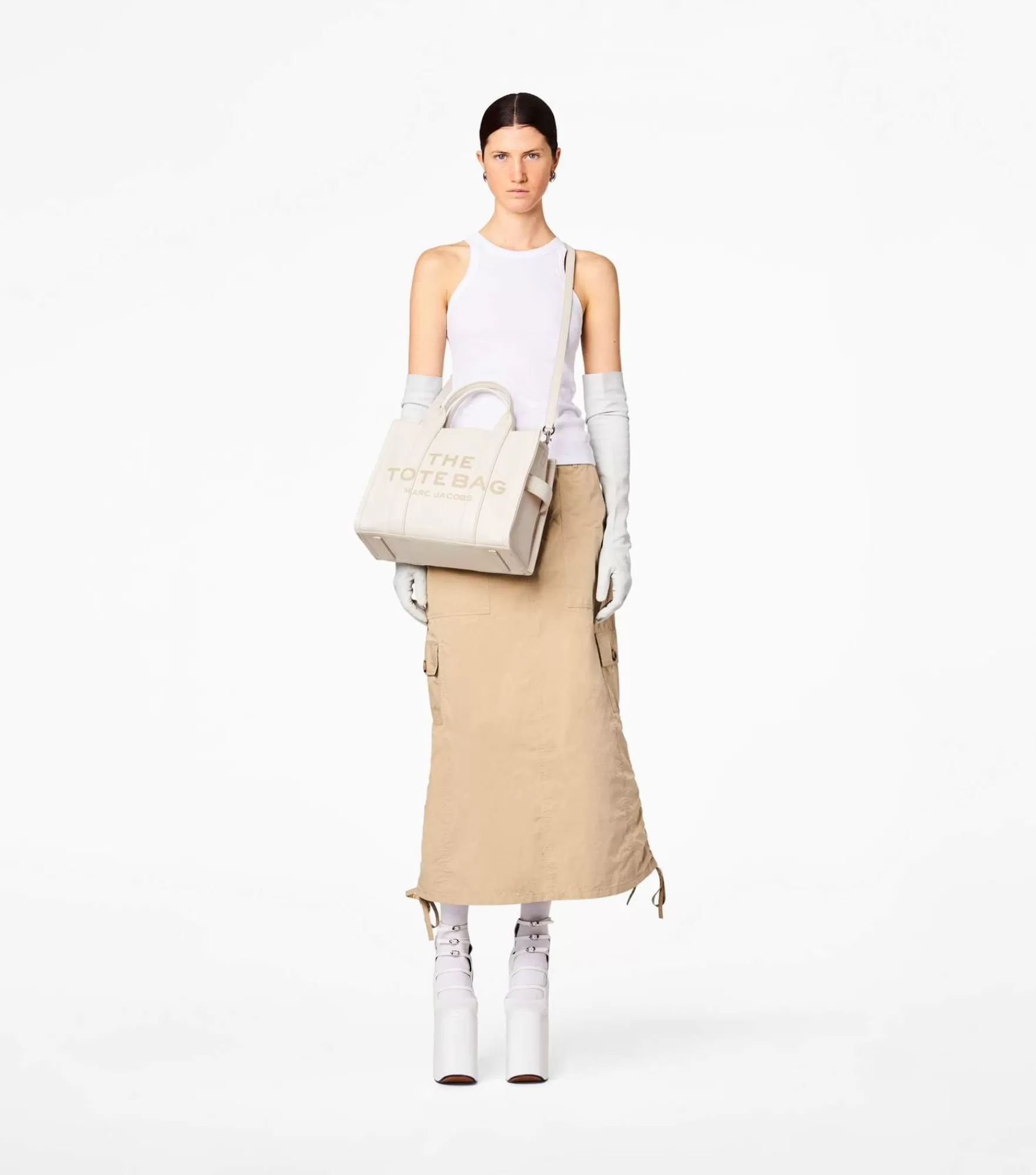 Marc Jacobs Tote Bags<The Leather Medium Tote Bag